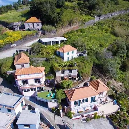 Raposeira De Sao Joao, The Feeling Of Peace, Space And Quiet, Whole Is Yours * Fajã da Ovelha