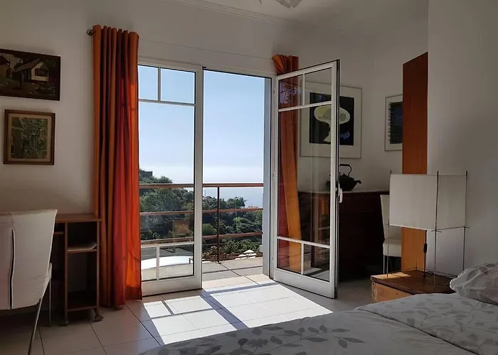 別荘 Raposeira De Sao Joao, The Feeling Of Peace, Space And Quiet, Whole Is Yours ファハ・ダ・オヴェルハ